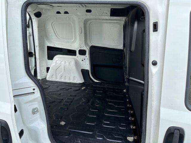 OPEL Combo usata 16