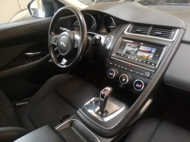 JAGUAR E-Pace usata, con Fari LED