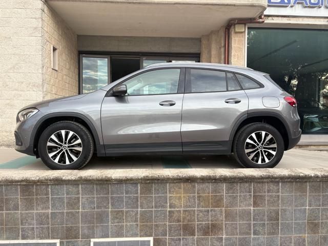 MERCEDES-BENZ GLA 180 usata, con Cerchi in lega