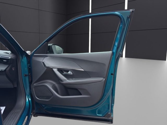 PEUGEOT 2008 usata, con Specchietti laterali elettrici