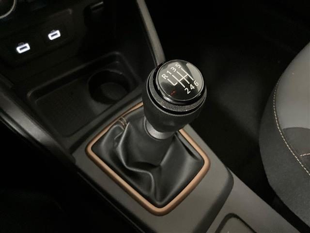 DACIA Duster usata 23