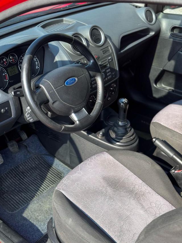 FORD Fiesta usata, con Cerchi in lega