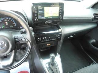 TOYOTA Yaris Cross usata, con Controllo automatico clima