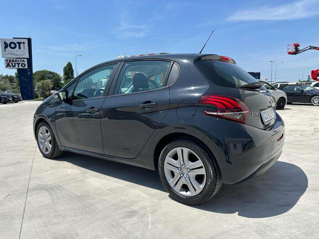 PEUGEOT 208 usata, con Autoradio