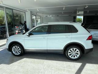 VOLKSWAGEN Tiguan usata, con Autoradio
