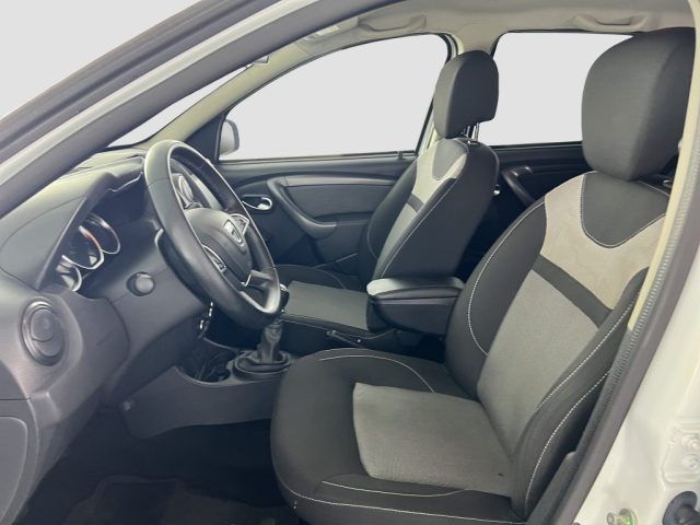 DACIA Duster usata 8