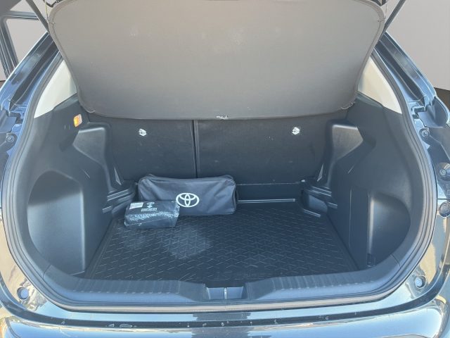 TOYOTA Yaris Cross usata, con Autoradio digitale