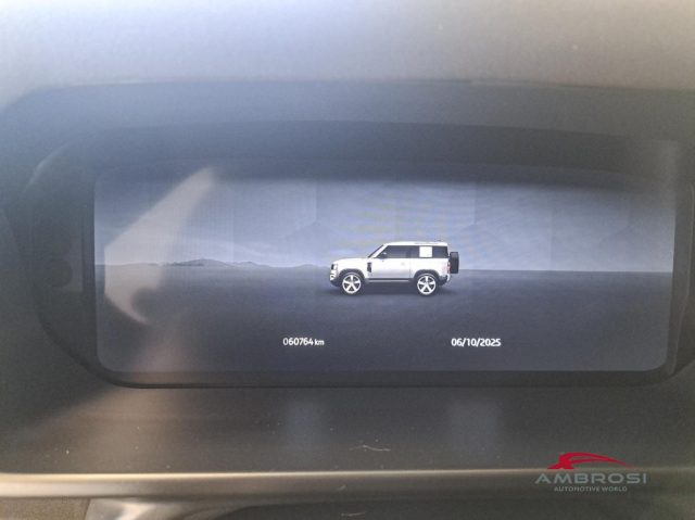 LAND ROVER Defender usata 11
