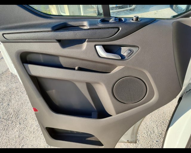 FORD Transit Custom usata 11