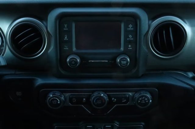 JEEP Wrangler usata, con Fendinebbia
