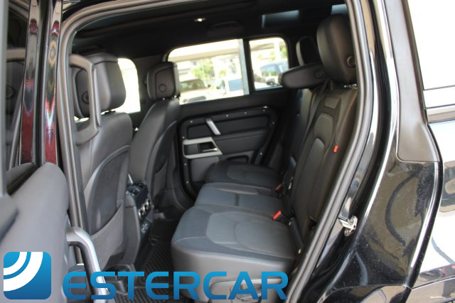 LAND ROVER Defender usata, con Boardcomputer