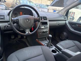 MERCEDES-BENZ A 200 usata, con Boardcomputer