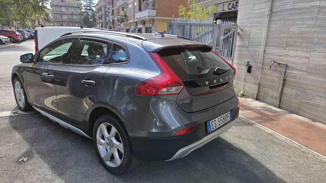 VOLVO V40 Cross Country usata, con Boardcomputer