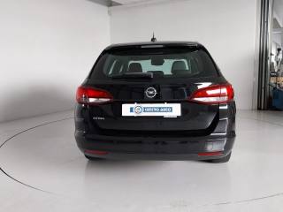 OPEL Astra usata, con Luci diurne LED