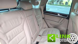 VOLKSWAGEN Touareg usata, con Climatizzatore