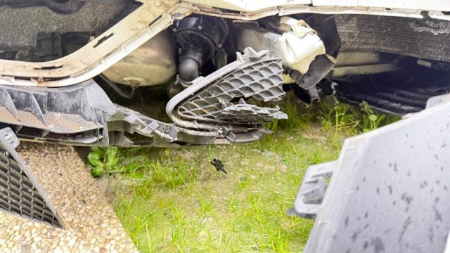 MERCEDES-BENZ E 220 usata, con Autoradio digitale