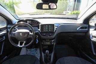 PEUGEOT 208 usata, con Controllo automatico clima