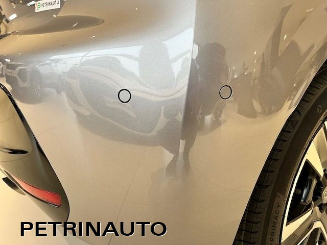PEUGEOT 208 usata, con Sensori di parcheggio anteriori