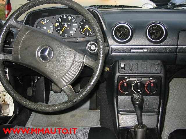 MERCEDES-BENZ 200 usata 11