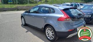 VOLVO V40 Cross Country usata, con Alzacristalli elettrici