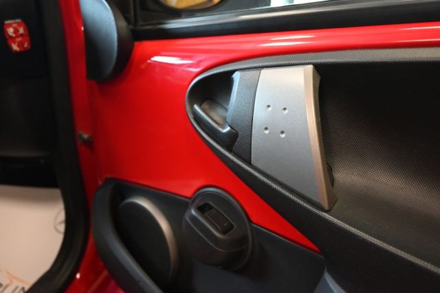 TOYOTA Aygo usata 129