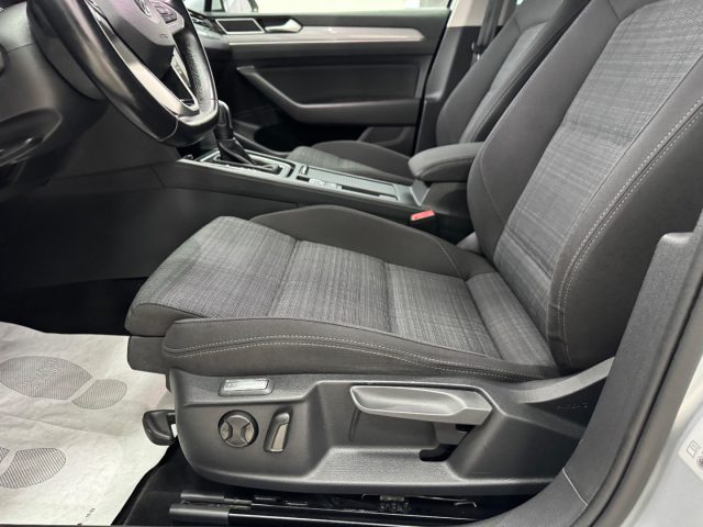 VOLKSWAGEN Passat Variant usata, con ESP