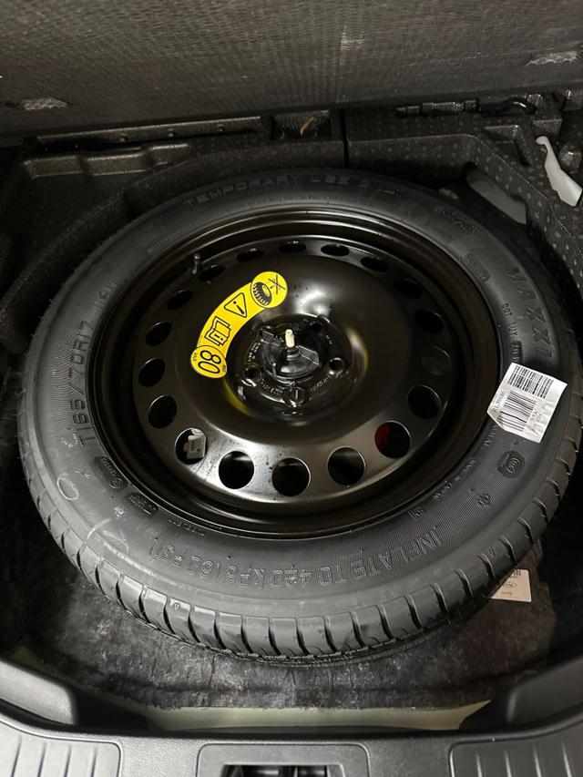 FORD Kuga usata, con Fari LED