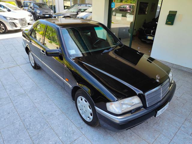 MERCEDES-BENZ C 180 usata, con Airbag