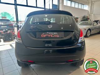 LANCIA Ypsilon usata, con Autoradio