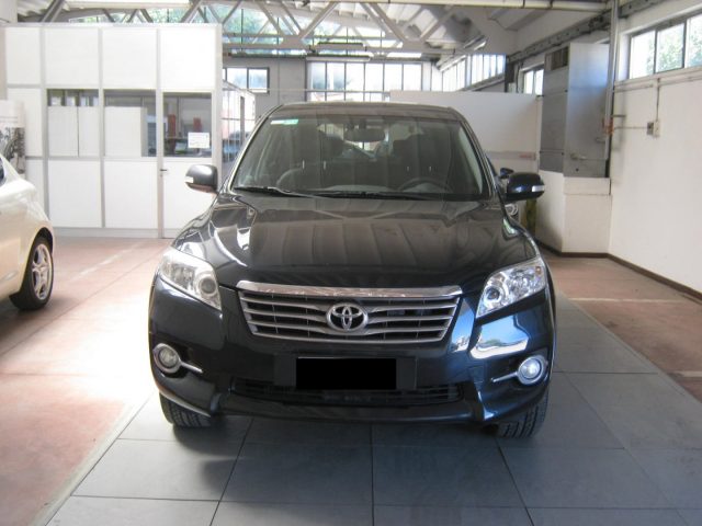 TOYOTA RAV 4 usata, con Airbag