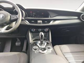 ALFA ROMEO Stelvio usata, con Controllo automatico clima