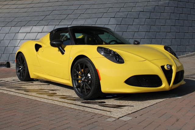 ALFA ROMEO 4C usata, con Airbag
