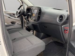 MERCEDES-BENZ Vito usata 8