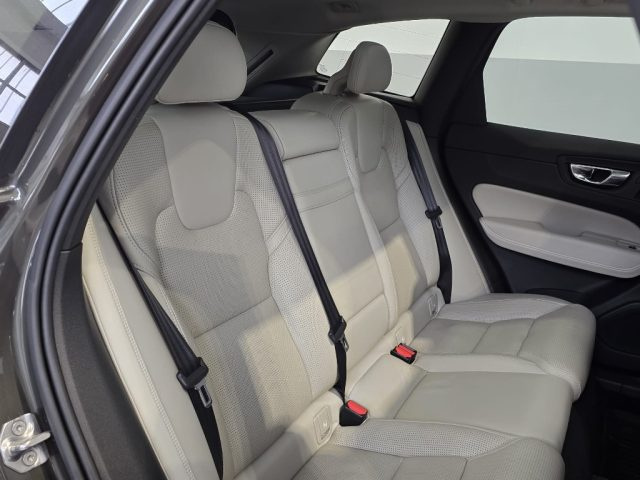 VOLVO XC60 usata, con Isofix