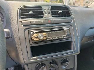 VOLKSWAGEN Polo usata, con Autoradio