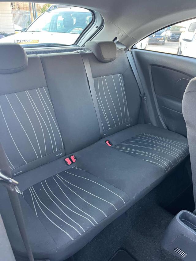 OPEL Corsa usata, con Climatizzatore