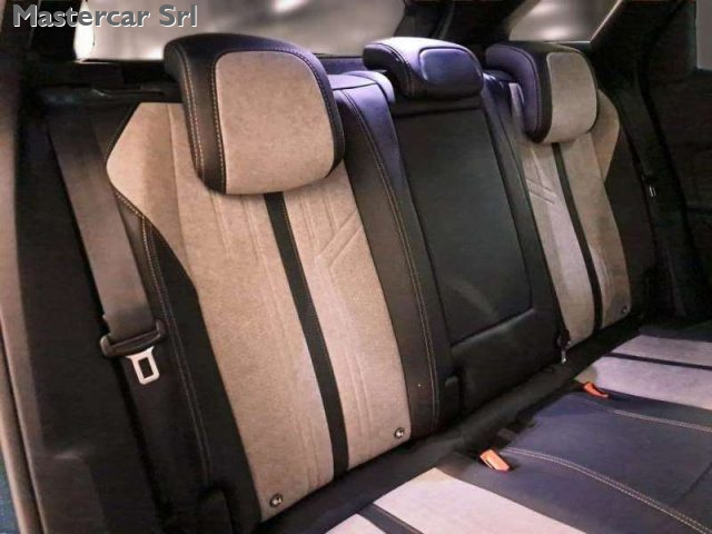 PEUGEOT 3008 usata, con Volante in pelle