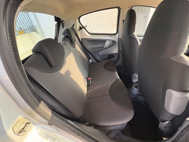 TOYOTA Aygo usata, con Lettore CD