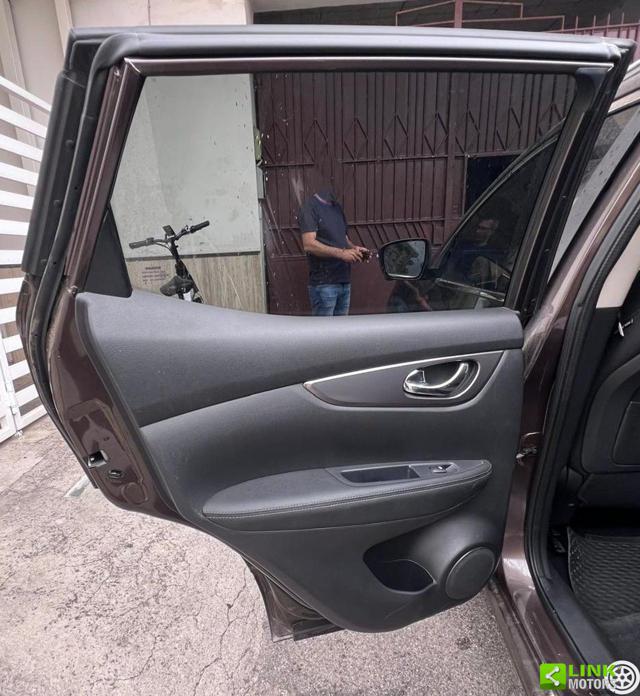 NISSAN Qashqai usata, con Volante in pelle