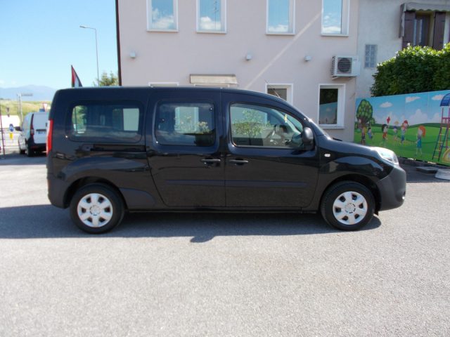 RENAULT Kangoo usata, con Alzacristalli elettrici