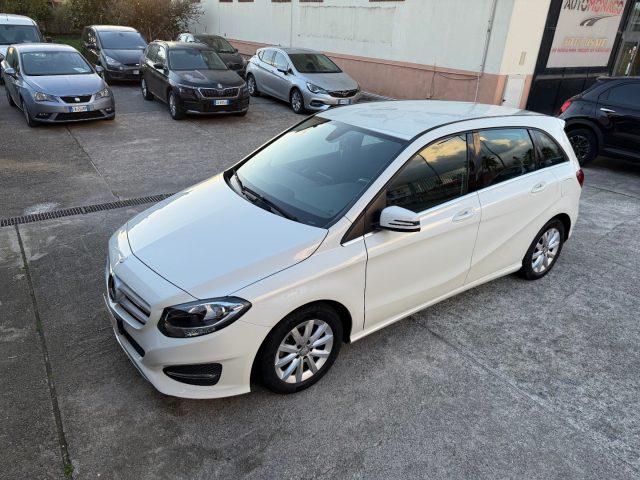 MERCEDES-BENZ B 180 usata, con Controllo trazione