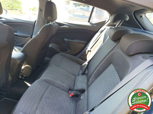 OPEL Astra usata, con Autoradio