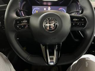 ALFA ROMEO Junior usata, con Leve al volante