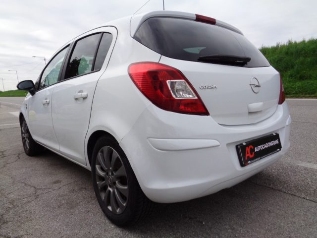OPEL Corsa usata, con Antifurto