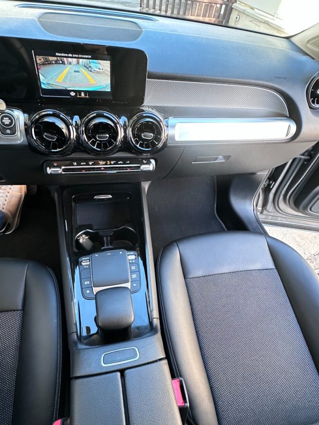 MERCEDES-BENZ GLB 200 usata, con Bracciolo