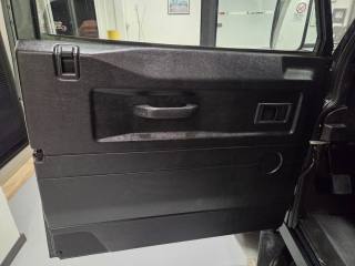 LAND ROVER Defender usata, con Pacchetto invernale