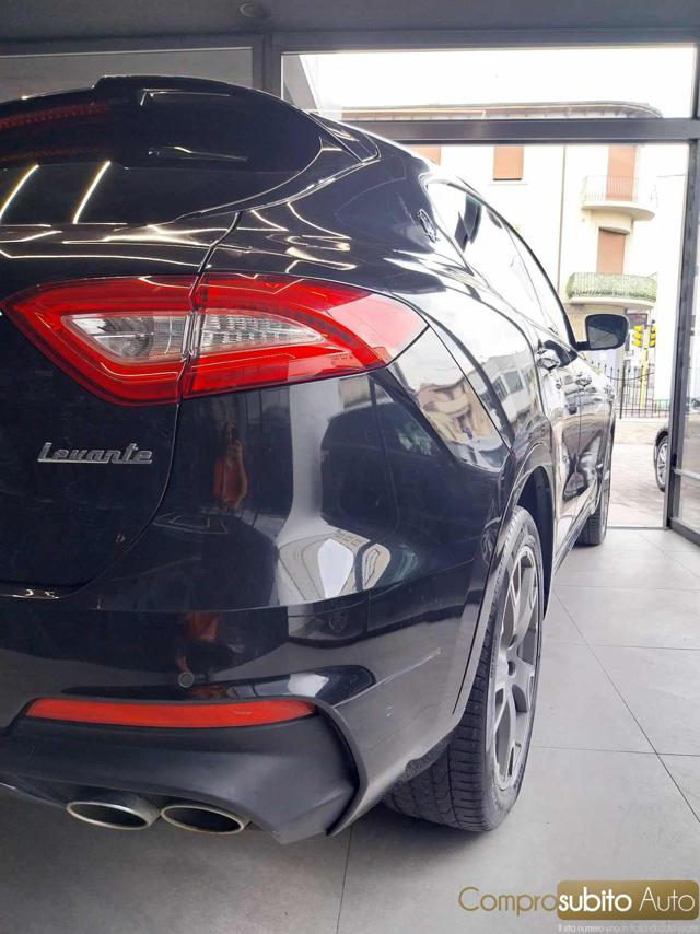 MASERATI Levante usata, con Autoradio