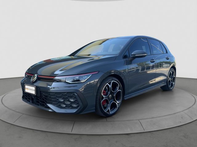VOLKSWAGEN Golf usata, con Autoradio