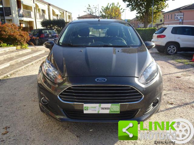 FORD Fiesta usata, con ESP