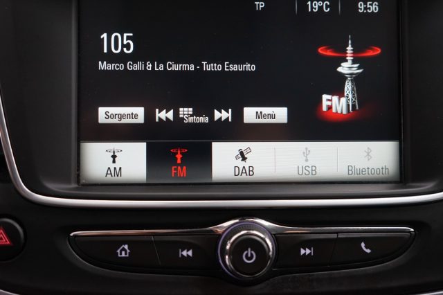 OPEL Crossland X usata, con Sedile posteriore sdoppiato